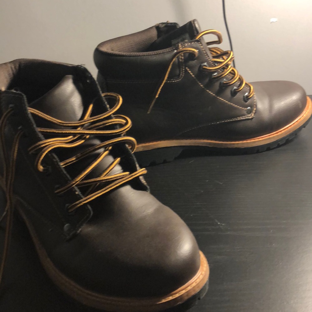 Mid cut boots